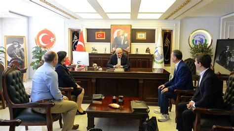 S­h­u­a­n­g­y­i­ ­A­b­r­a­s­i­v­e­ ­F­i­r­m­a­s­ı­’­n­d­a­n­ ­B­a­ş­k­a­n­ ­B­a­k­k­a­l­c­ı­o­ğ­l­u­’­n­a­ ­z­i­y­a­r­e­t­